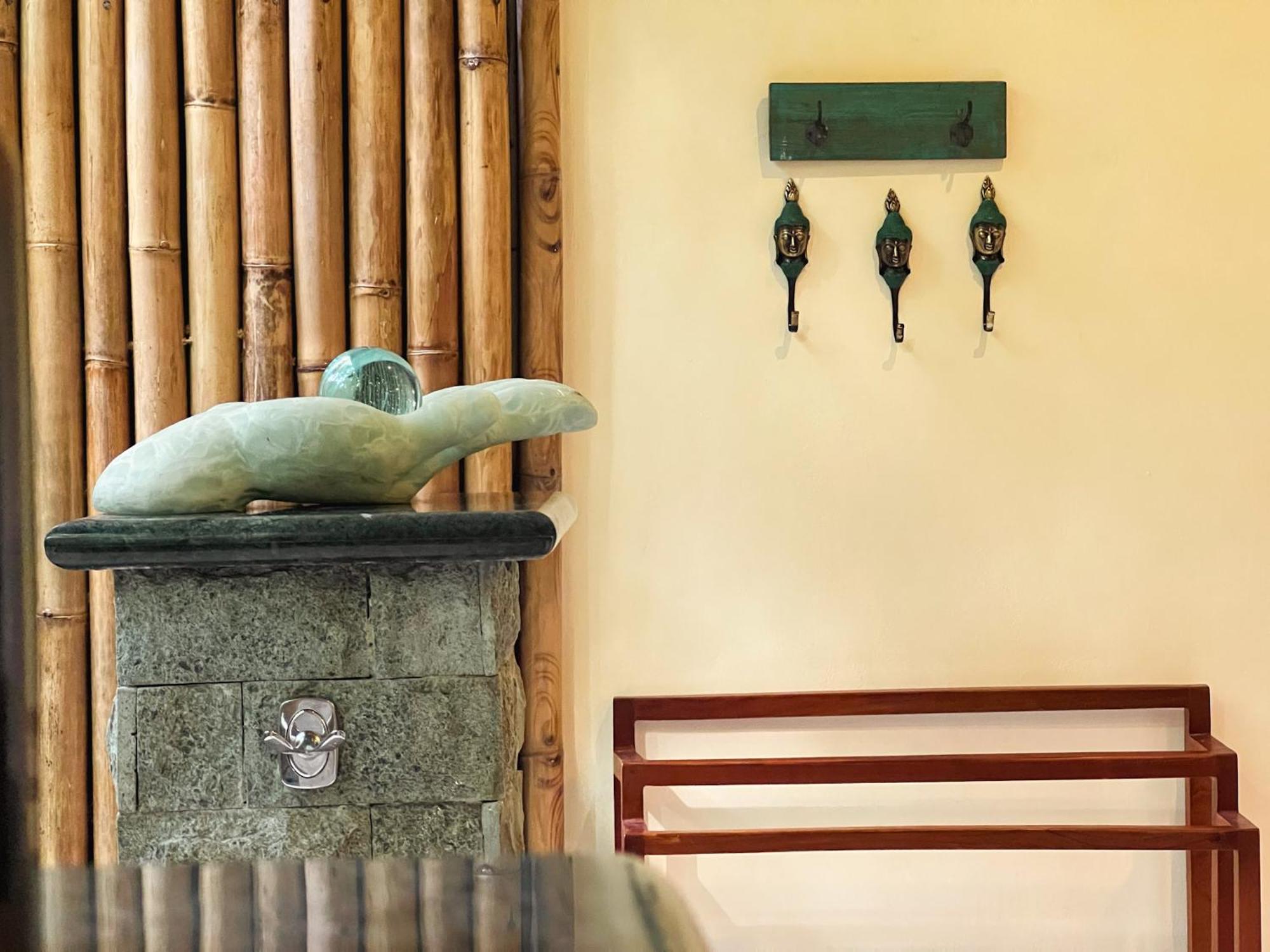 Rascals Hotel - Adults Only Kuta  Стая снимка